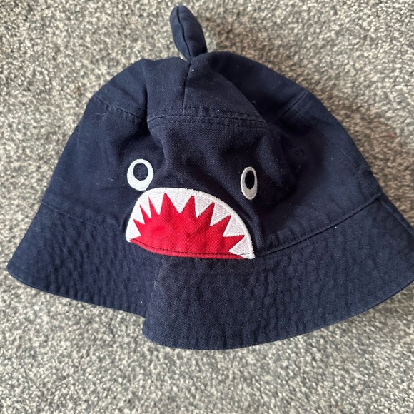 Gymboree Dark Blue Shark bucket Hat for Kids - Picture 1 of 2